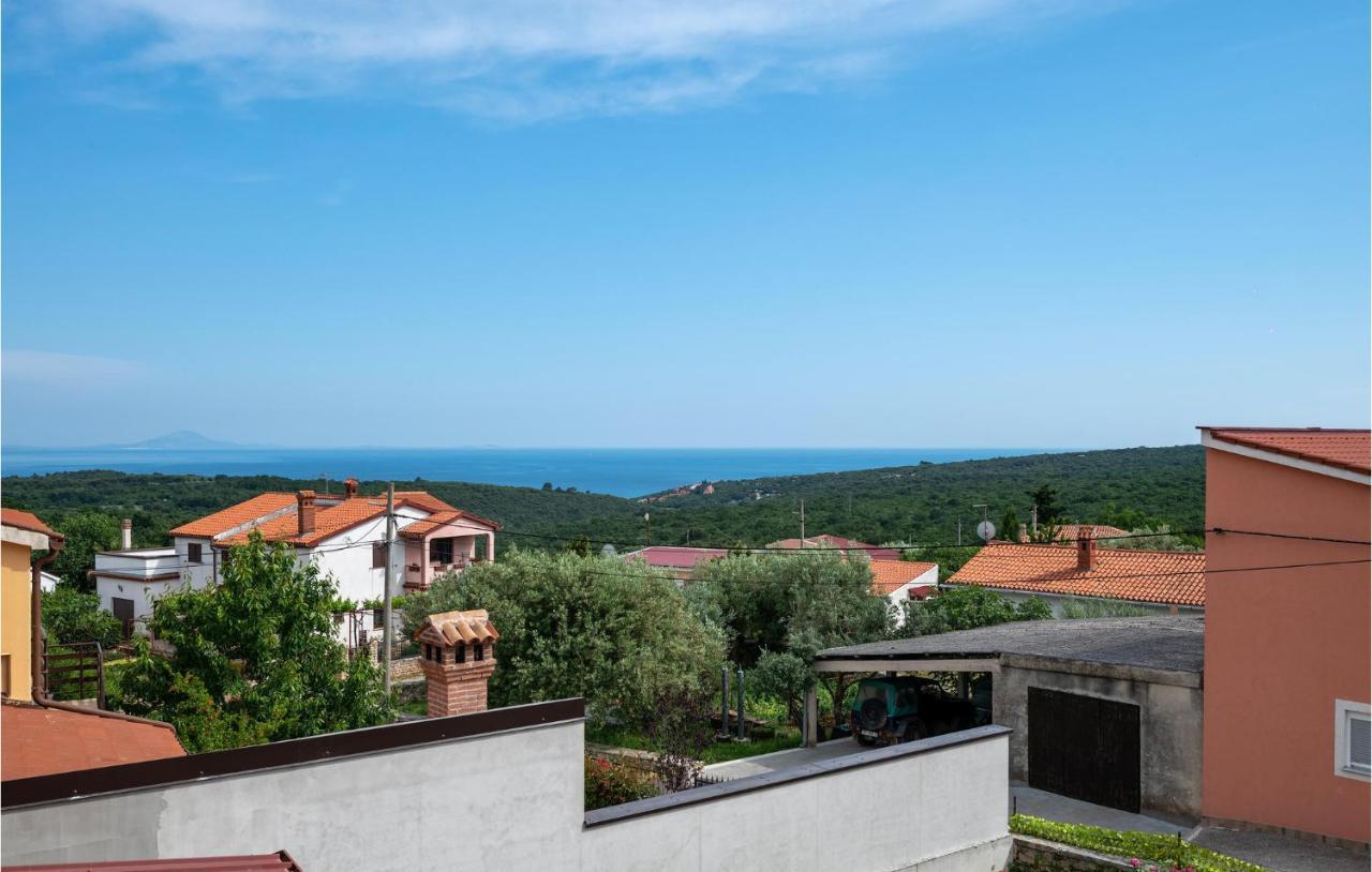 1 Bedroom Amazing Apartment In Peruški Extérieur photo
